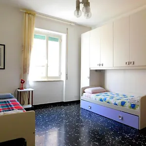 a-levanto-trilocale-vicino-alla-stazione.hotelitalianriviera.com/